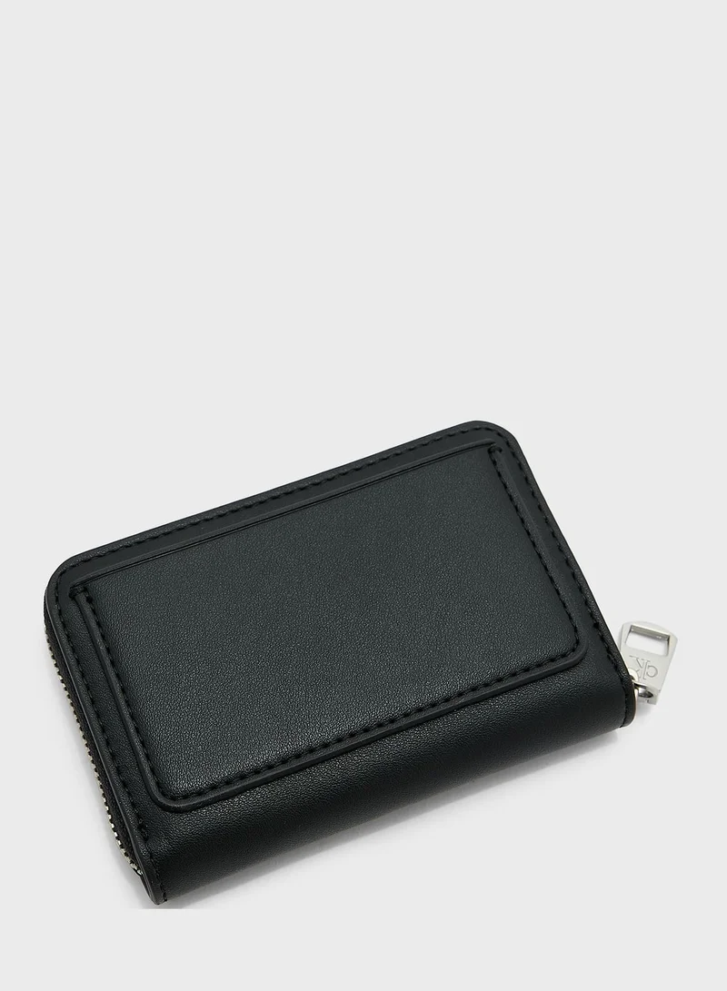 Calvin Klein Jeans Sculpted Zip-Around Wallet