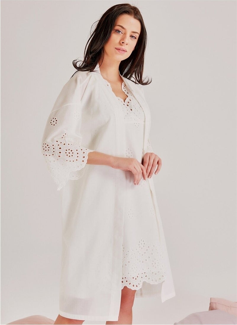 Magic Form Women's Self-Embroidery Patterned Dressing Gown  - Image 2