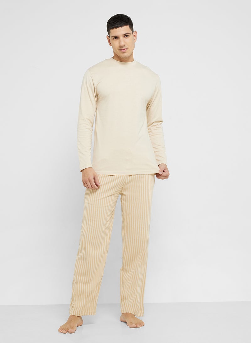 Robert Wood Nightwear T-Shirt & Pants Sets  - Image 1