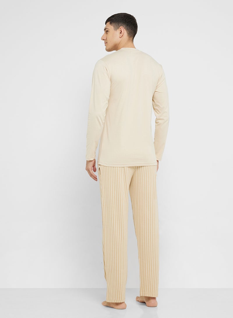 Robert Wood Nightwear T-Shirt & Pants Sets  - Image 2