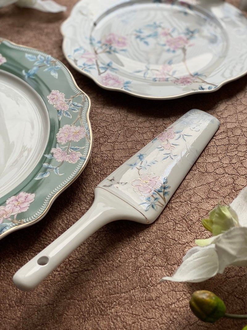 Vigneto | Victorian Green Snack Set (1 Serving Plate, 6 Quarter Plates, 1 Server) | Finest Premium Porcelain | Luxury Tableware - Image 4
