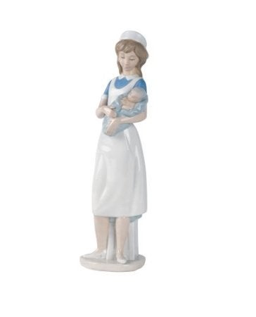 Nao by Lladro Collectible Porcelain Figurine Female Nurse  1314 Tall  HospitalMedical