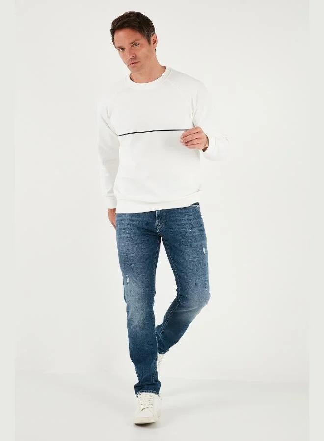 بوراتي سويت شيرت رجالي قطن مخطط بياقة دائرية بقصة مريحة من بوراتي