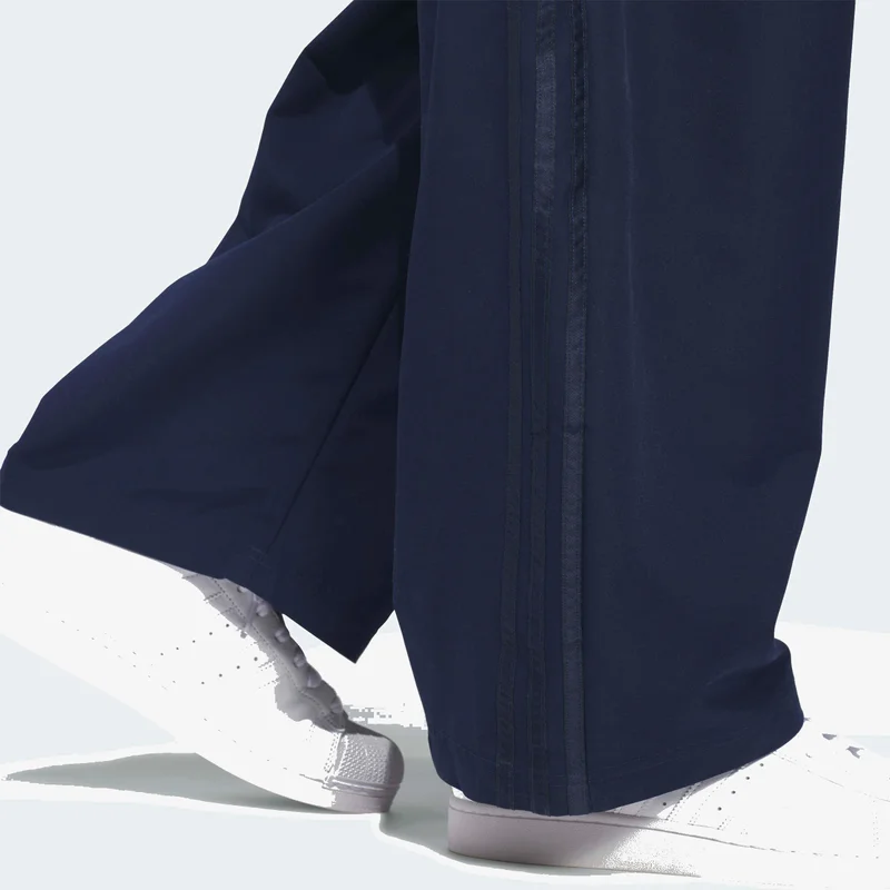 Adidas Originals  ORIGINALS WOVEN BARREL PANT for Men | Best Price UAE