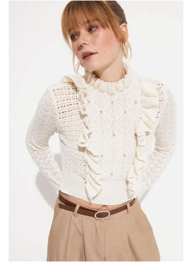 جون June Knit Sweater with Lace Detail Ecru