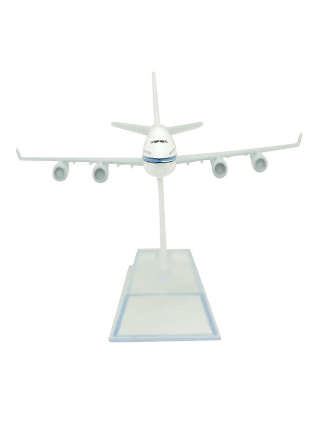 Breatoi 1:400 Die-Cast Metal Plane Model Toy Aircraft (16 cm) with Stand | Collectible Vehicle | Kuwait Airways - B747 - Image 2