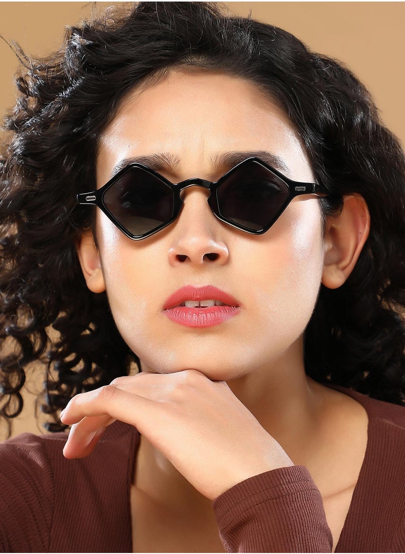 Haute Sauce Polarized Full Rim Diamond Sunglasses For Women  - Image 3