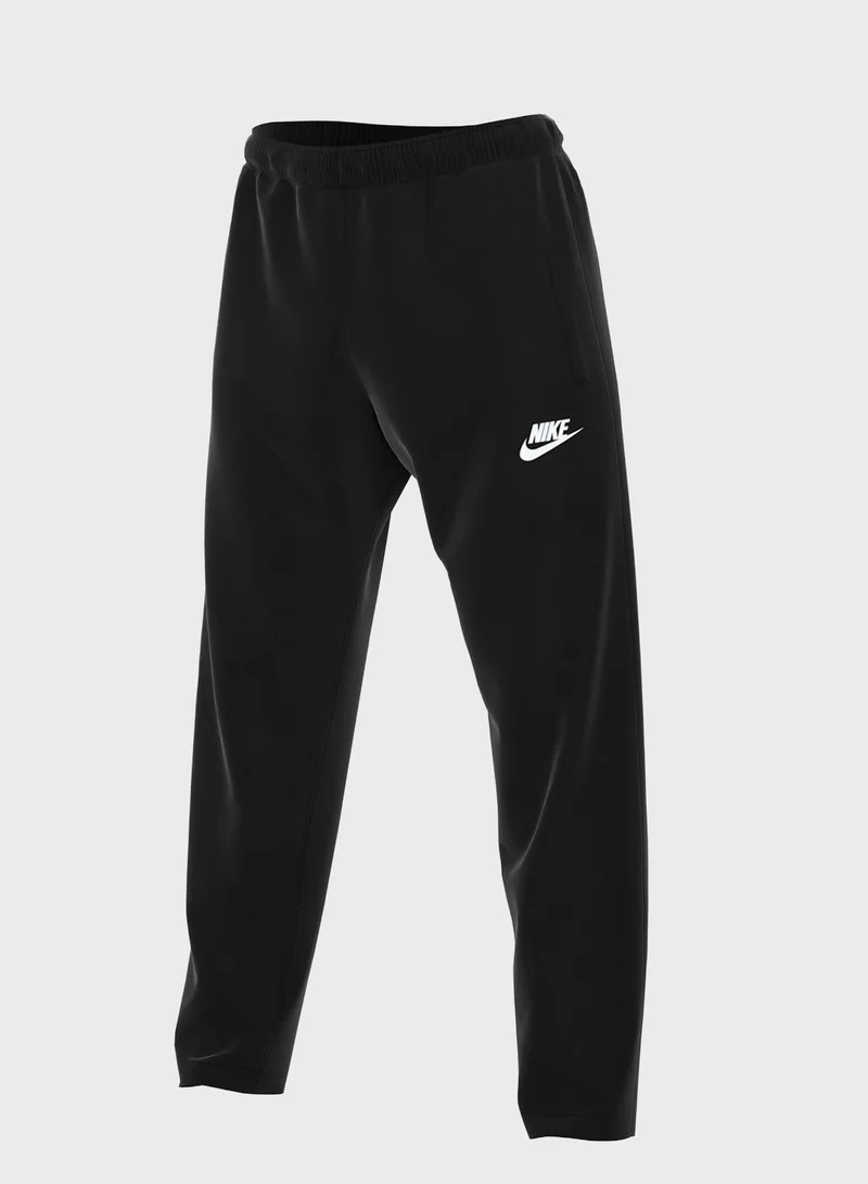 Nike nike tshirt & sweatpants combo