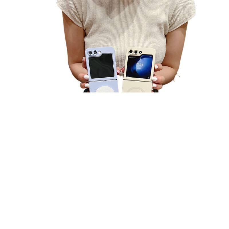 غطاء MagSafe | أسود سيليكون | مقاوم للصدمات لـ Samsung Galaxy Z Flip 6 | حماية من السقوط - Image 5