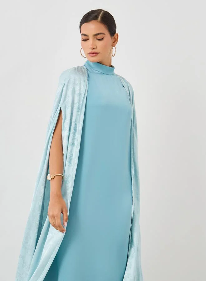 ستايلي طقم عباية ستان بياقة واقفة مع كاب جاكار من Styli