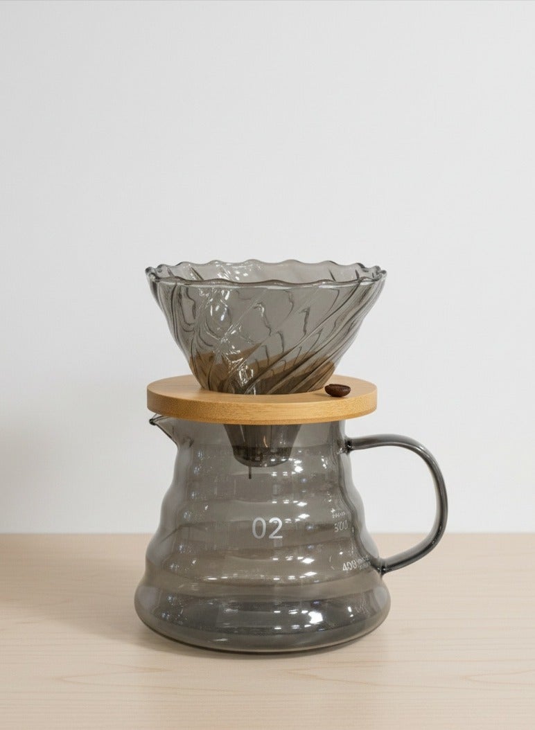 V60 Pour-Over Coffee Set, Glossy Silver, 600ml Capacity, for Professionally Brewing 1-4 Cups of Coffee" - Image 3