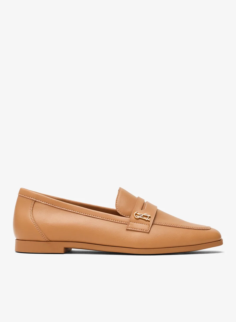 Steve Madden Chaste Close Toe Moccasins