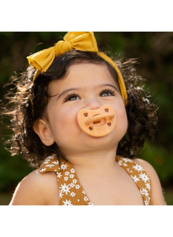 شيكو لهاية شيكو فيزيوفورما لوكس المصنوعة من السيليكون، قطعة واحدة، للأطفال من عمر ٦ إلى ١٦ شهرًا | غطاء أنيق مزخرف | خالية من البيسفينول أ واللاتكس | علبة تعقيم قابلة لإعادة الاستخدام | لون الشمام، عبوة من قطعتين - Image 3