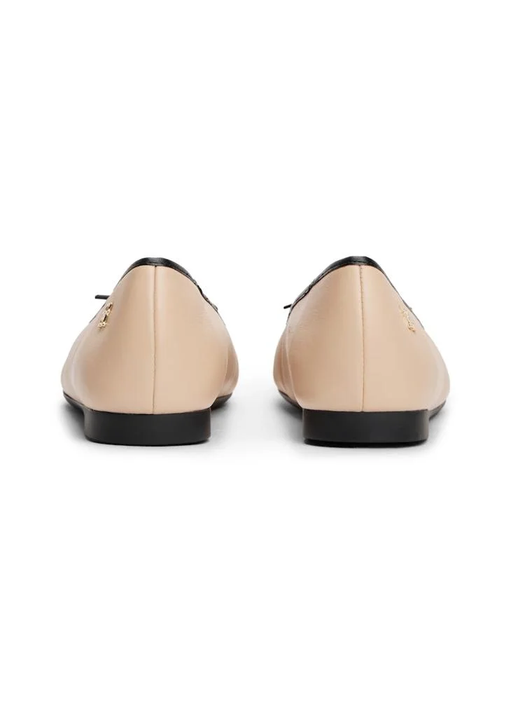 TOMMY HILFIGER Toe Cap Leather Ballerina