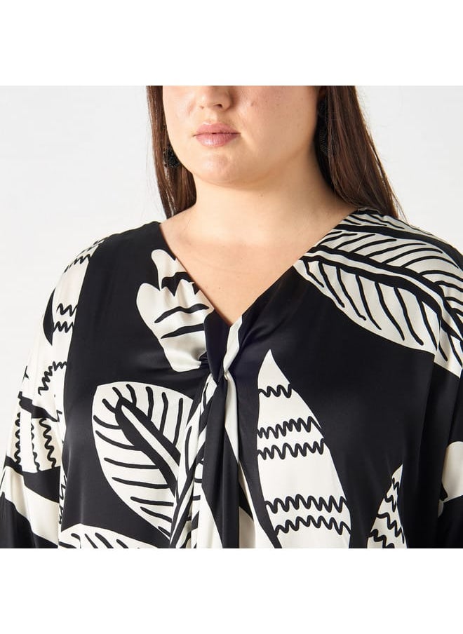 Ulla Popken Plus Size Ulla Popken All-Over Leaf Print V-Neck Kaftan Dress  - Image 4