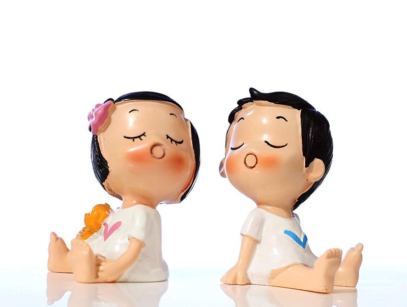 Lilone Beautiful Kissing Couple Showpiece for Valentine Birthday for Girlfriend Boyfriend - Image 3