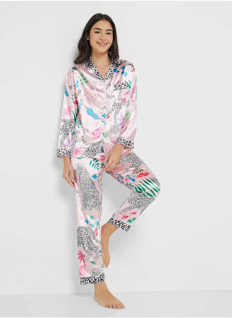 جينجر Tropical Print Satin Button Down Shirt & Pyjama Set