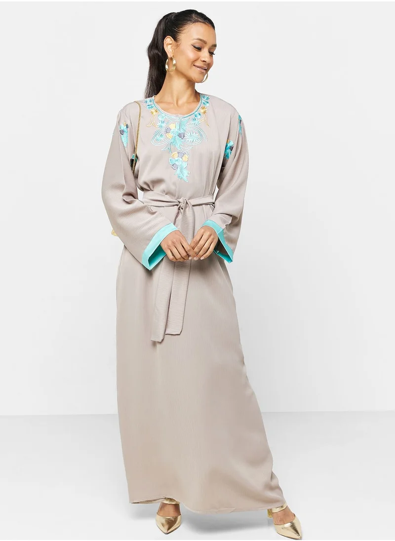 hayas closet Embroidered Belted Jalabiya