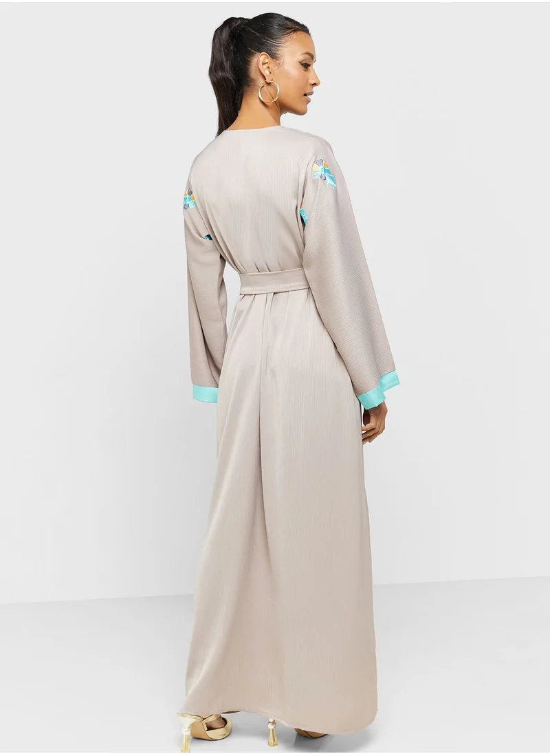 hayas closet Embroidered Belted Jalabiya
