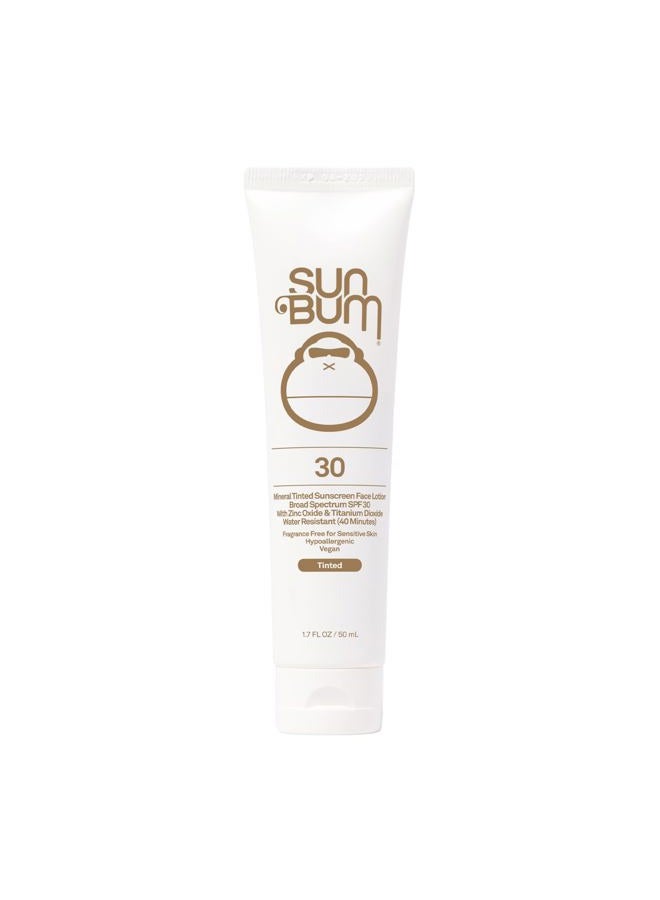 Sun Bum واقي شمس للوجه ملون SPF 30 | برايمر غير لامع | واقي شمس مرطب واسع الطيف مع فيتامين E | متوافق مع قانون هاواي 104 (خالي من أوكتينوكسات وأوكسي بنزون) | مناسب للسفر 1.7 أونصة - Image 1