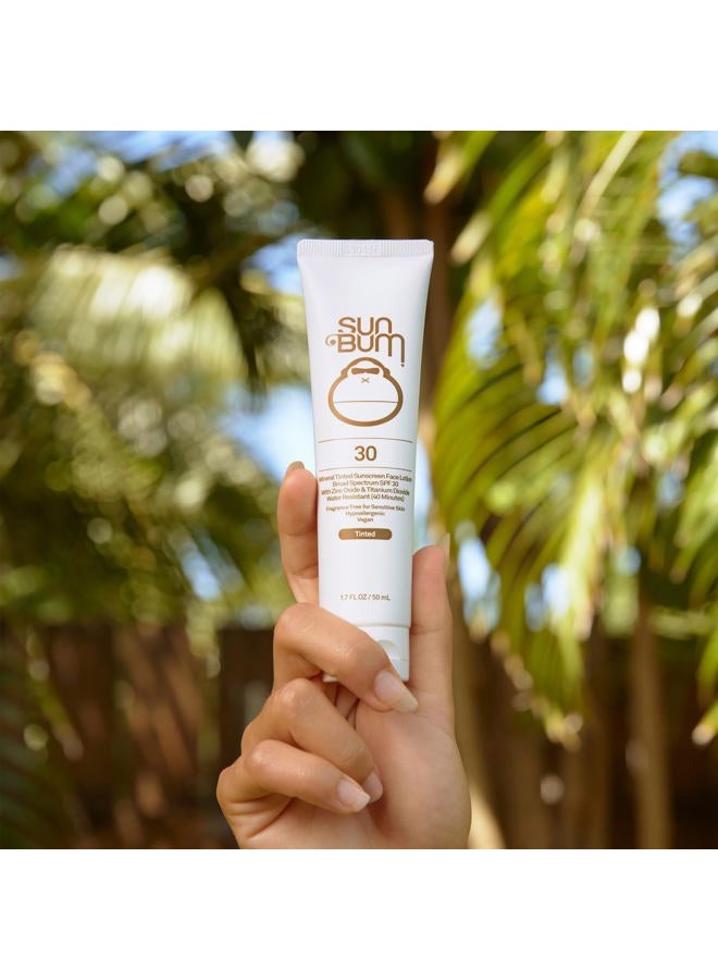 Sun Bum واقي شمس للوجه ملون SPF 30 | برايمر غير لامع | واقي شمس مرطب واسع الطيف مع فيتامين E | متوافق مع قانون هاواي 104 (خالي من أوكتينوكسات وأوكسي بنزون) | مناسب للسفر 1.7 أونصة - Image 4