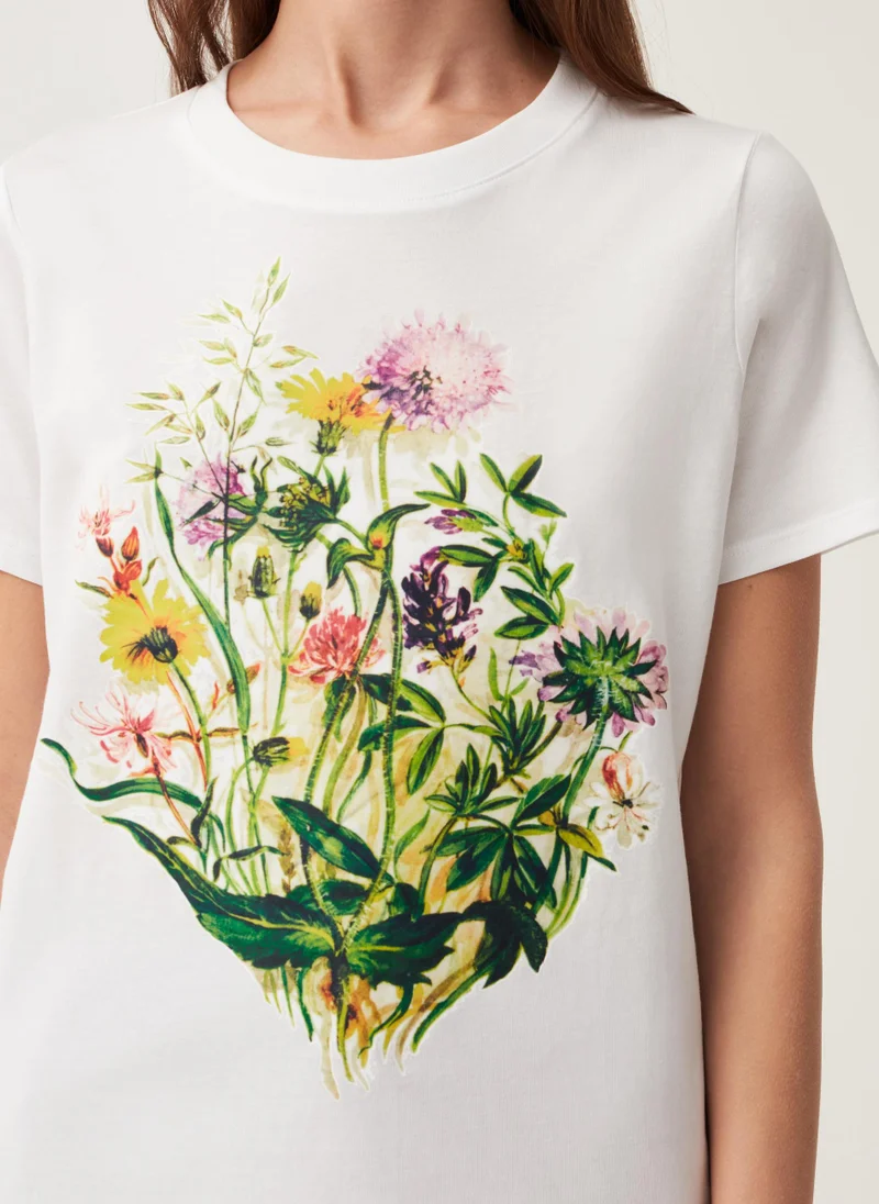 او في اس Cotton T-shirt with flower print