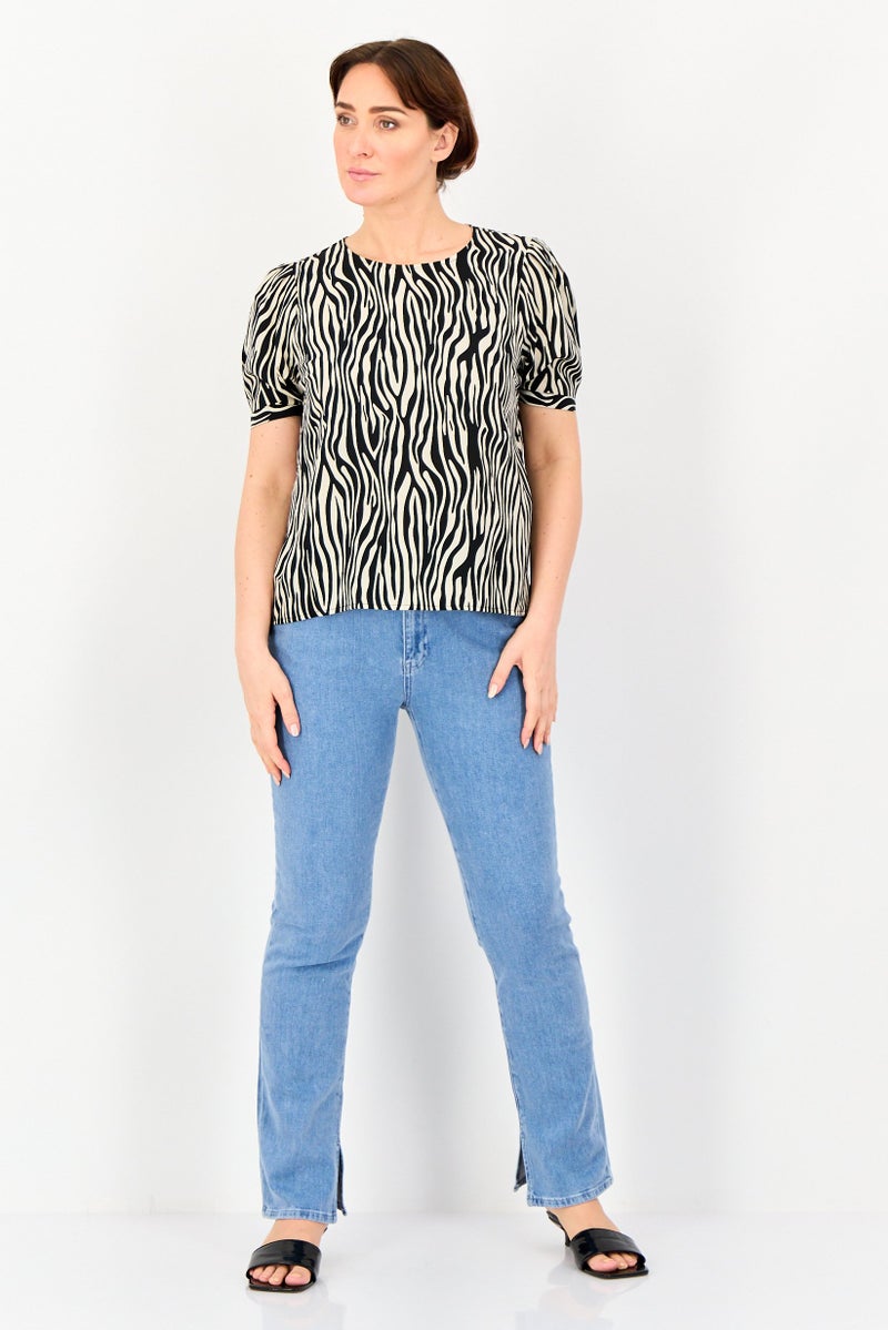 VERO MODA I Scenery by Vero Moda Women Crew Neck Short Sleeve Allover Print Blouse, Multicolor - Image 4