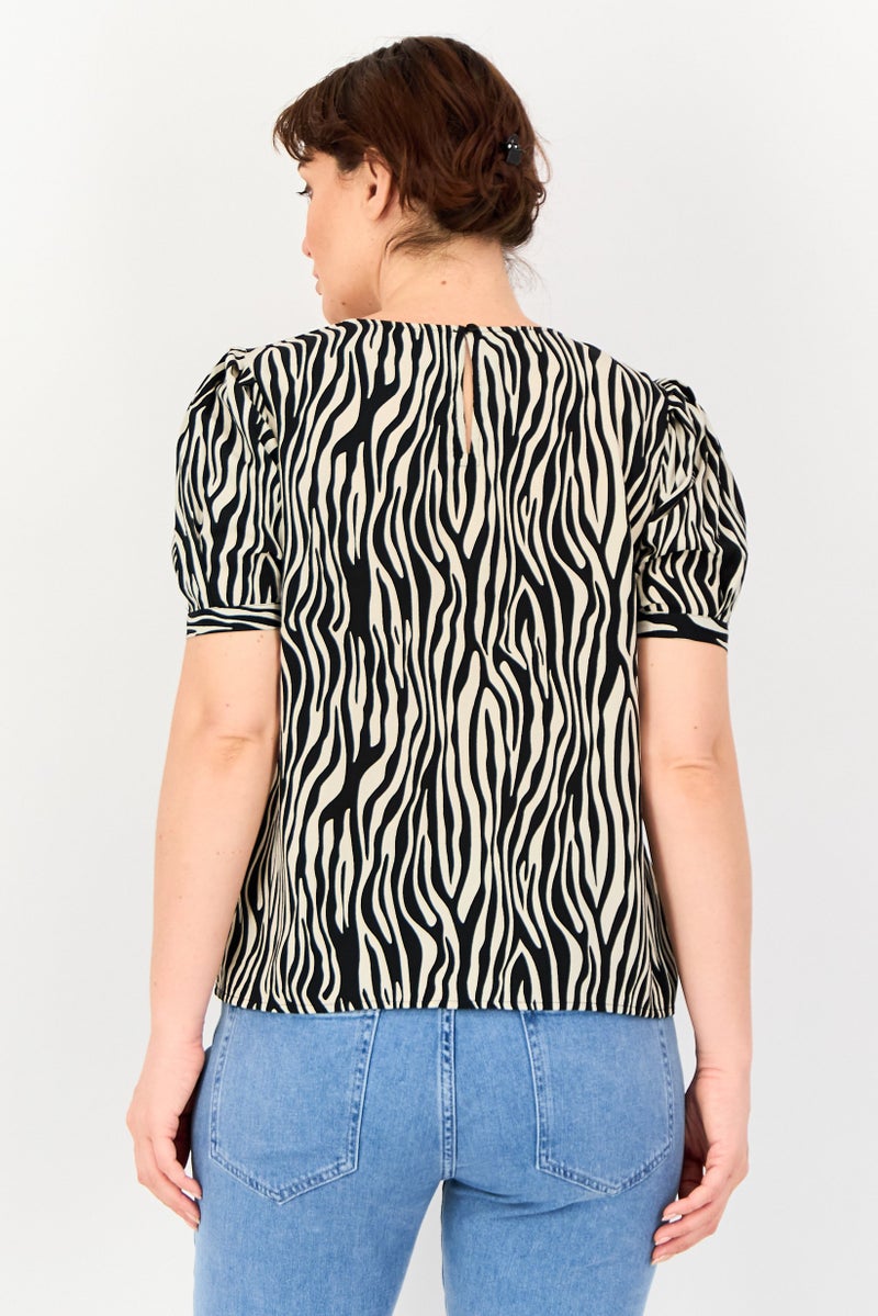 VERO MODA I Scenery by Vero Moda Women Crew Neck Short Sleeve Allover Print Blouse, Multicolor - Image 3