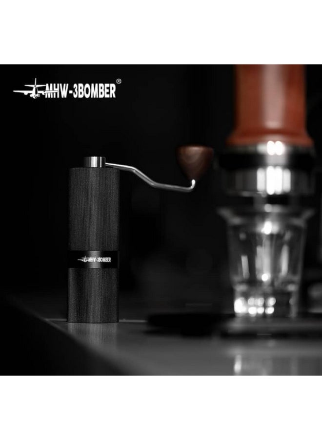 ام اتش دابيلو - ثري بومبار مطحنة قهوة يدوية MHW-3BOMBER بمقبض خشبي، مطحنة يدوية محمولة مع قلب طحن، تتضمن فرشاة قلم وحقيبة تخزين - شفرة فولاذية (رمادي) - Image 3