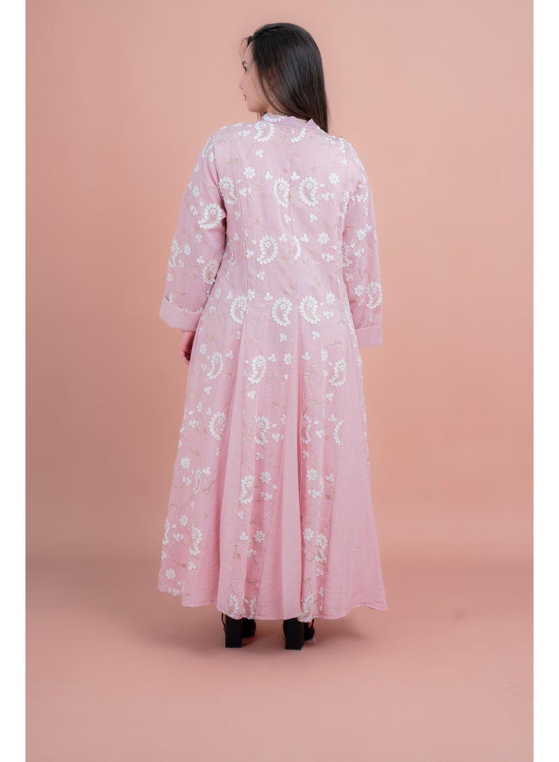 اكسا جلابية مطرزة بنقشة بتلات الزهور - Image 2