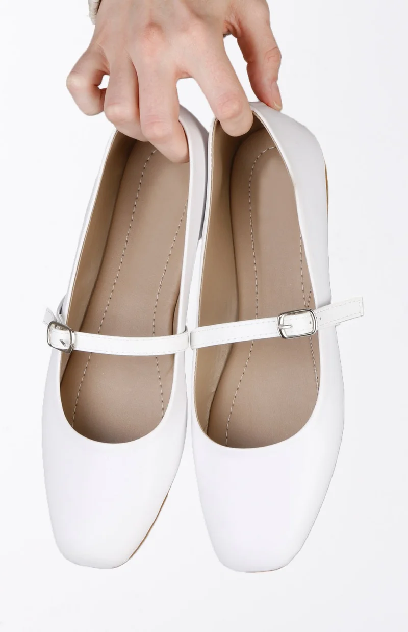 رينكلي بوتيك Colorful Boutique Patent Leather Belt Detailed Women's Ballerinas