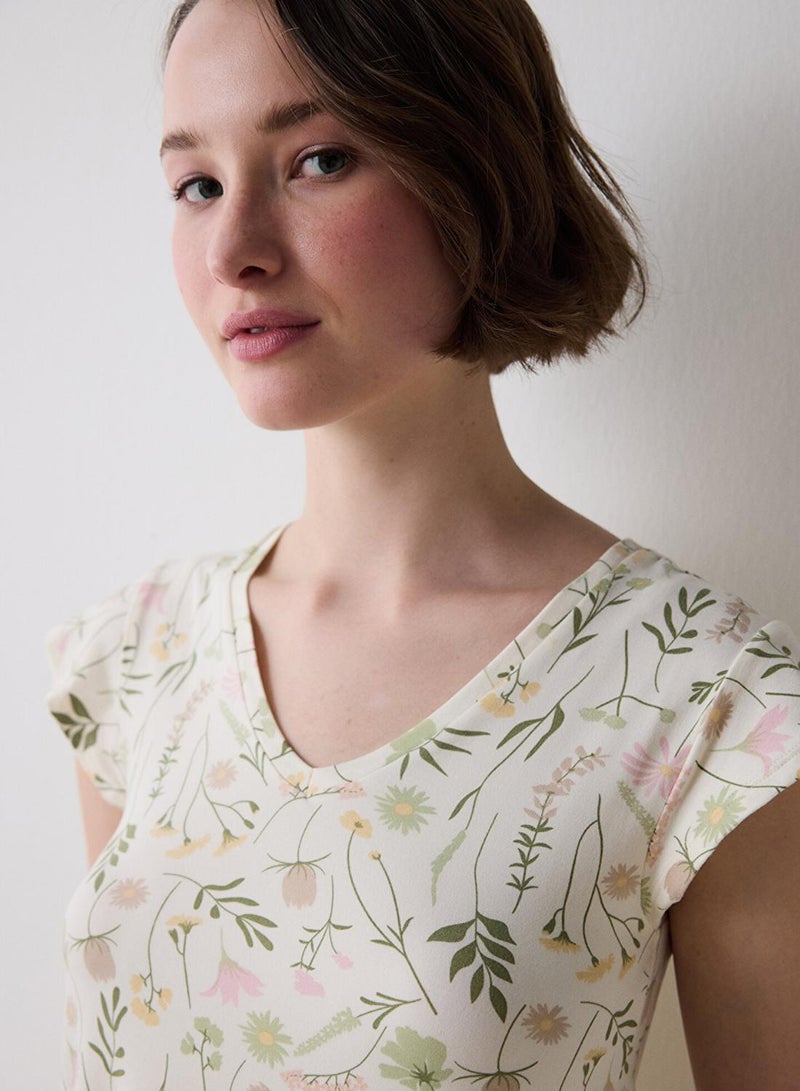 بنتي طقم كابري بنقشة زهور السوسن - Image 2