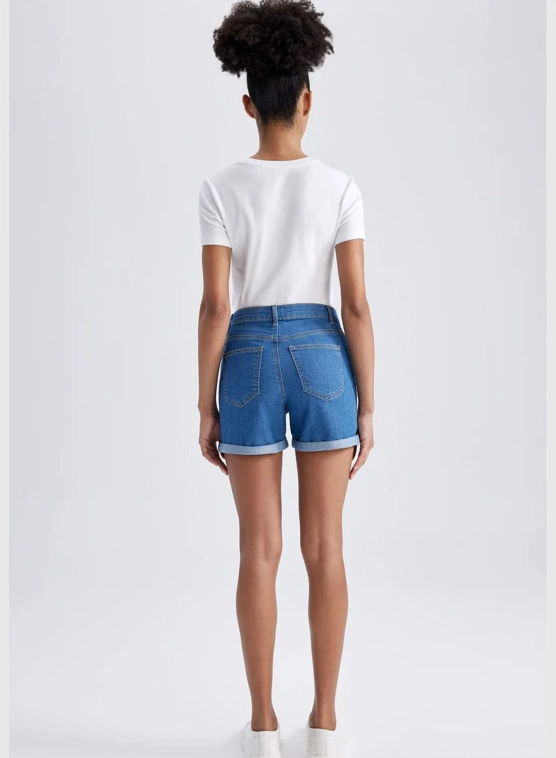 ديفاكتو Woman Denim Short