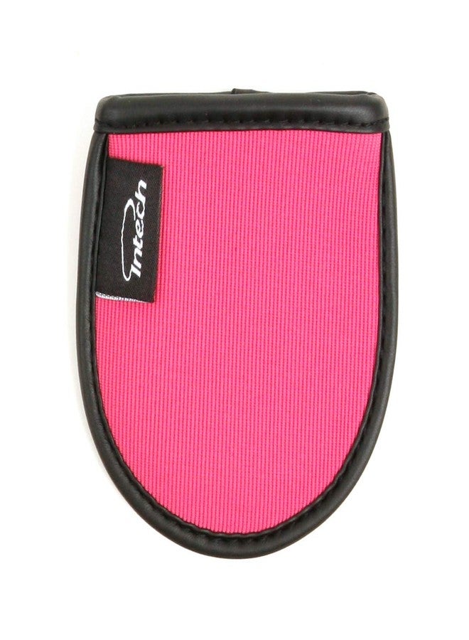 إنتك غسالة/منظف كرات الجولف المحمولة Intech Squeaky Clean، لون وردي - Image 1