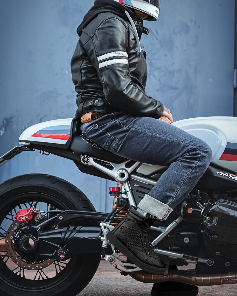 BORLENI BORLEN Motorcycle Riding Shoes Cowhide Leather Breathable Casual Outdoor Street Motorcycle Boots for Men Black 8.5 - Image 2