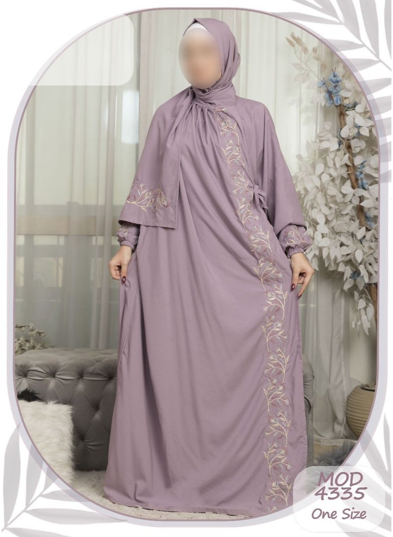 Luxurious And Comfortable Prayer Set Embroidered With Elegant Golden Threads In An Exquisite Arabic Design Adding A Touch Of Elegance And Serenity To Your Spiritual Moments A Perfect Choice For The Sophisticated Woman And A Distinguished Gift Option