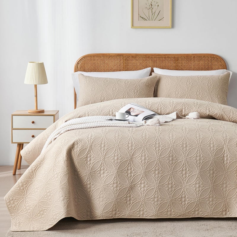 WURUIBO King/Cal King Quilt Set Beige, Microfiber Lightweight Bedspreads, Ultrasonic Embossed Solid Coverlet, Thin Bedding Set for All Season, Soft Breathable Bed Cover(1 Quilt, 2 Pillow Shams) - Image 1