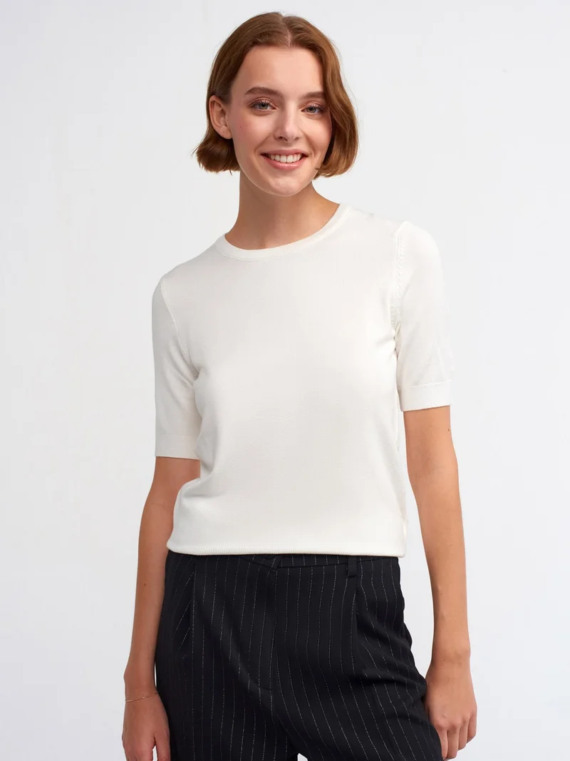 Dilvin 10426 Crew Neck Back Buttoned Short Sleeve Sweater-Ecru