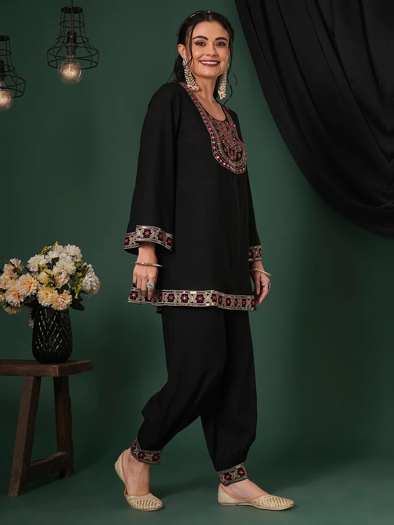 globus Globus Women Embroidered Yoke Bell Sleeves Tunic & Afghani Pants Festive Co-Ord Set