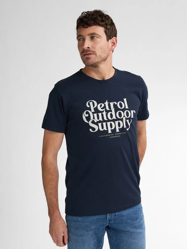 بترول اندستريز تيشيرت رجالي كلاسيك مطبوع بأكمام قصيرة