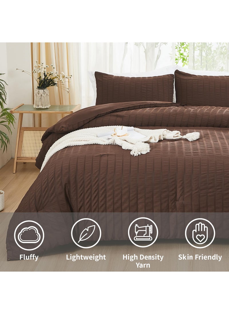 AveLom AveLom Brown Seersucker Twin Comforter Set (68x90 inches)  2 Pieces-100% Soft Washed Microfiber Lightweight Comforter with 2 Pillowcases  All Season Down Alternative Comforter Set for Bedding  - Image 2