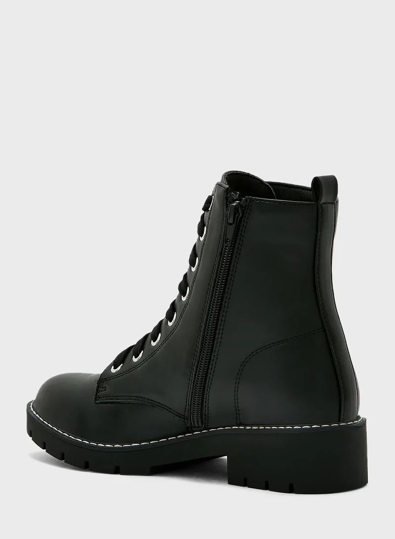 NEW LOOK Lace Up Boots