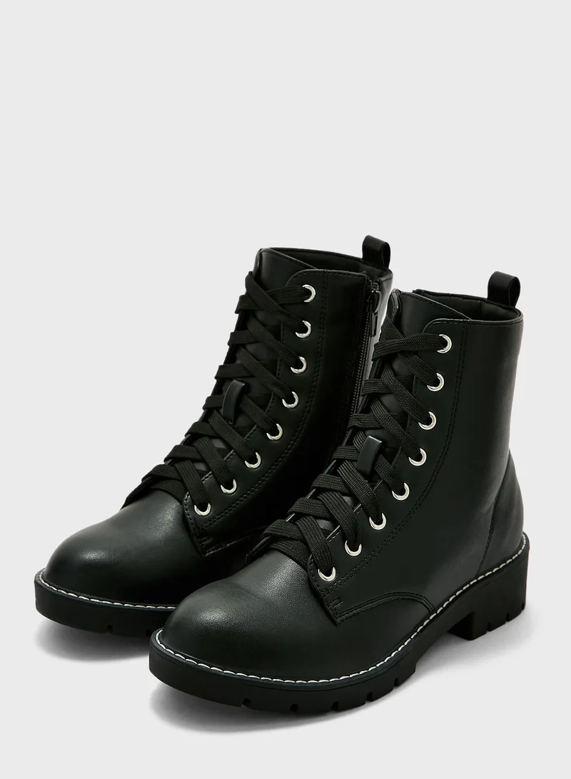 NEW LOOK Lace Up Boots
