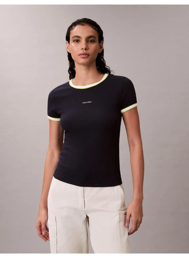 كالفن كلاين جينز تي شيرت بياقة دائرية وشعار