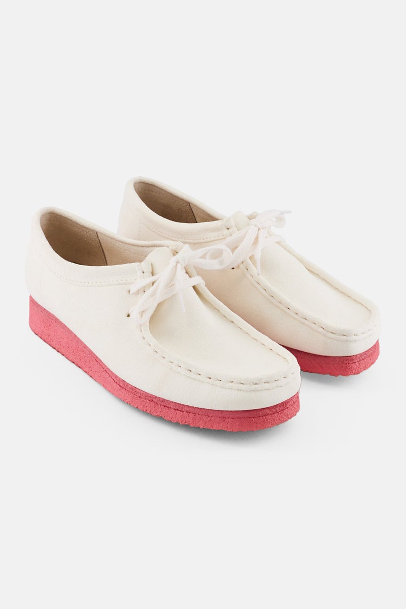 clarks أحذية كاجوال نسائية من نوع والابي برباط، بيضاء - Image 1