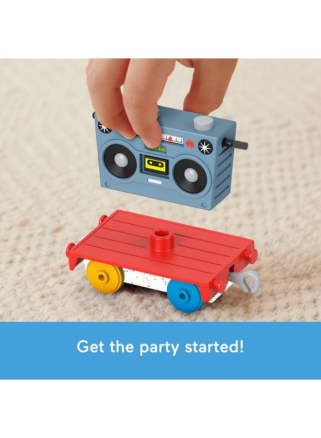 Thomas & Friends Toy Trains Gift Set Thomas’ 7 Days of Surprises, 10-Piece Diecast Vehicles with Cargo for Kids Ages 3+ Years - Image 3