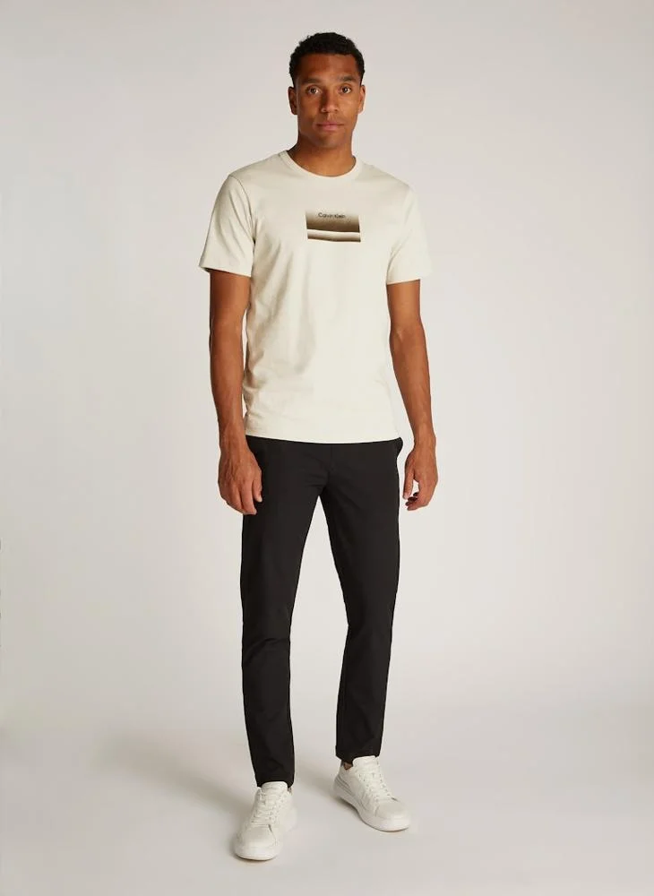 كالفن كلاين Logo Print Crew Neck T-Shirt