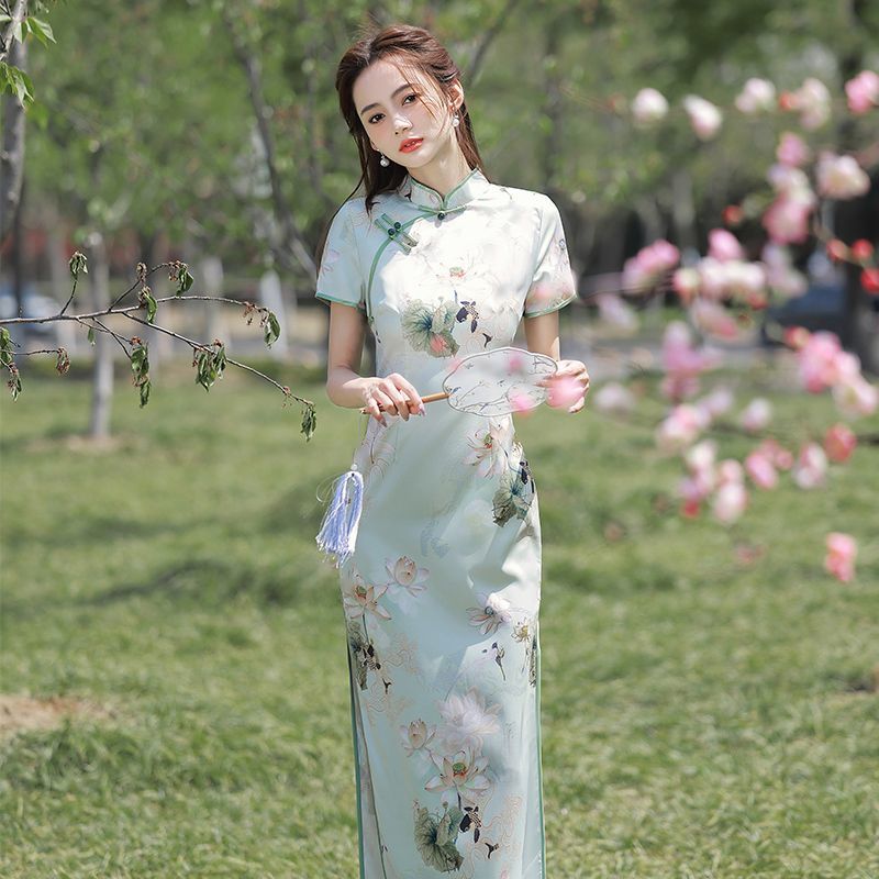 Fresh and elegant new Chinese style dress split national style summer 2024 new daily slim fit improved cheongsam atmosphere *green lotus