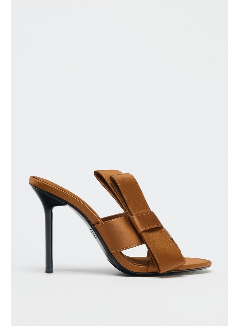 زارا صندل مع تقويسة جانبية - Image 1