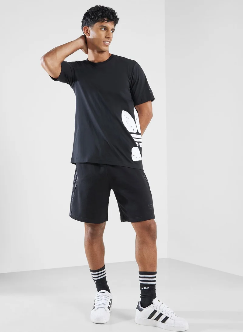 adidas Originals Street Logo T-Shirt